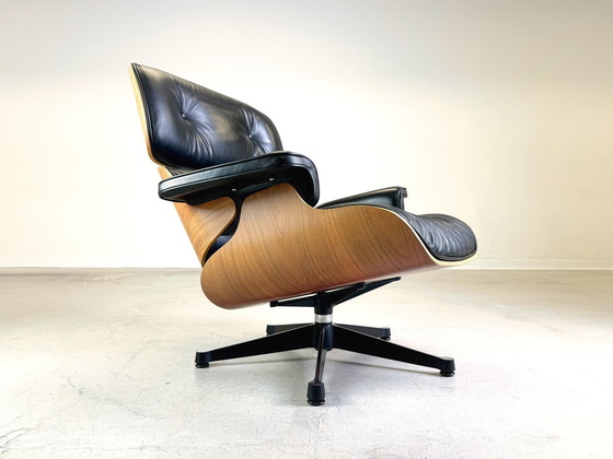 Image 1 of Eames Lounge Stoel Vitra Fauteuil Incl. Ottoman Zwart