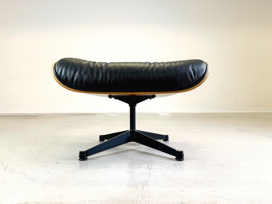 Image 1 of Eames Lounge Stoel Vitra Fauteuil Incl. Ottoman Zwart