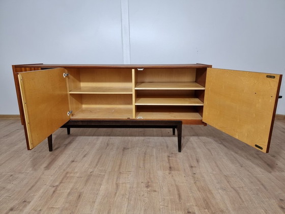 Image 1 of Dressoir van František Mezulánik