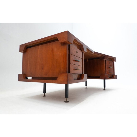 Image 1 of Italiaans bureau in teak uit de Mid Century, jaren 1960