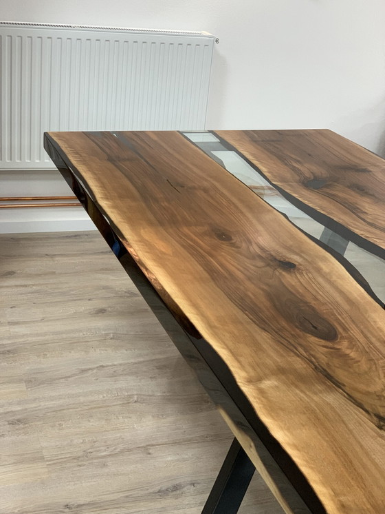 Image 1 of Epoxyhars eettafel eetkamertafel massieve tafel walnoot 200x100