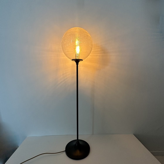 Image 1 of Vintage vloerlamp glazen globe jaren 70 design 