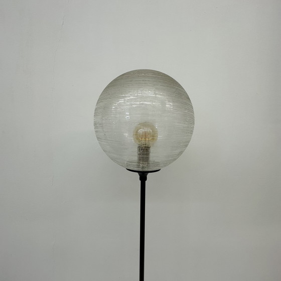 Image 1 of Vintage vloerlamp glazen globe jaren 70 design 