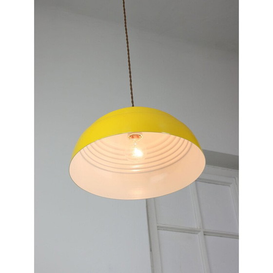 Image 1 of Vintage geel metalen hanglamp, 1980