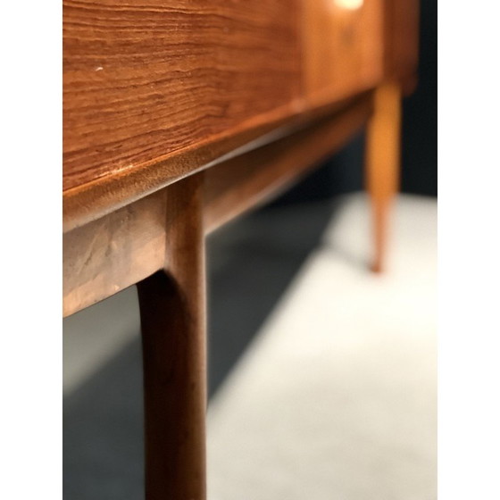 Image 1 of Vintage teakhouten dressoir van Tom Robertson voor A.h. McIntosh, Schotland