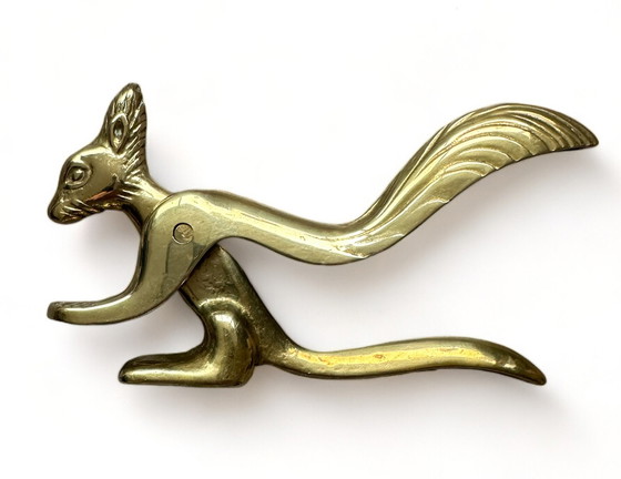 Image 1 of Vintage brass messing notenkraker eekhoorn
