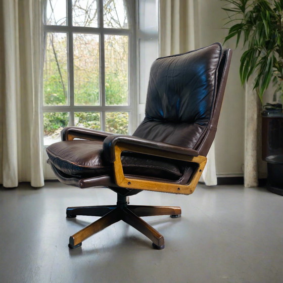 Image 1 of Leren Fauteuil André Vandenbeuck Merk Strässle