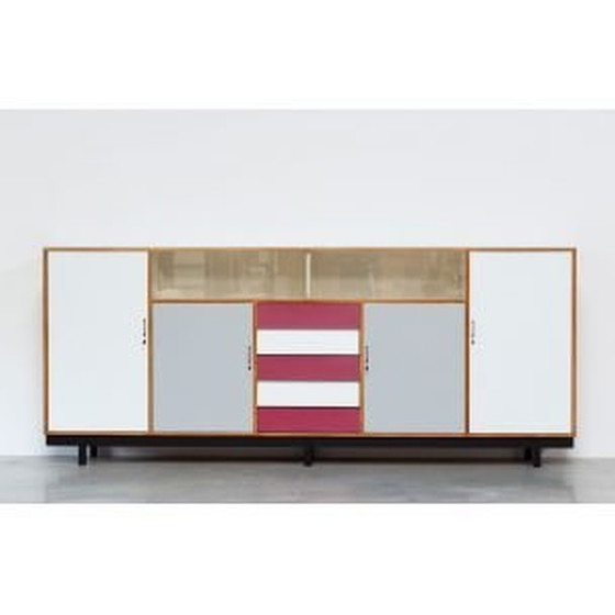 Image 1 of Vintage buffetkast in beukenhout en rood formica, 1950-1960