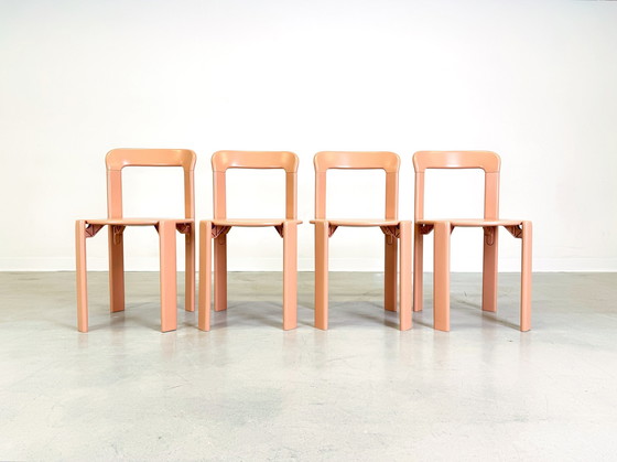 Image 1 of Set van 4 vintage stoelen Beiger rood Bruno Rey Kusch & Co jaren 1970 ontwerp Nieuw gelakt