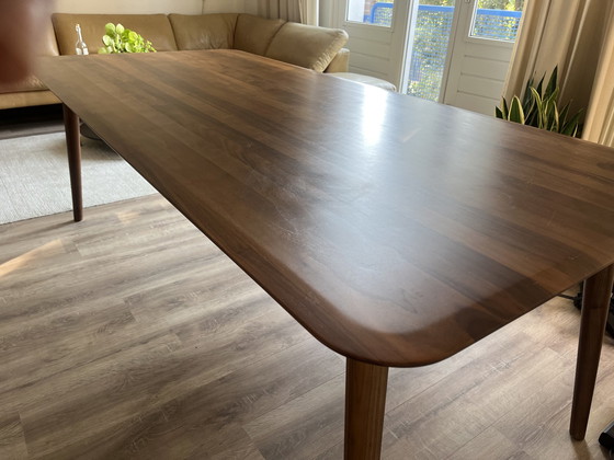 Image 1 of Sav & Okse Walnoothouten Design Tafel Olger