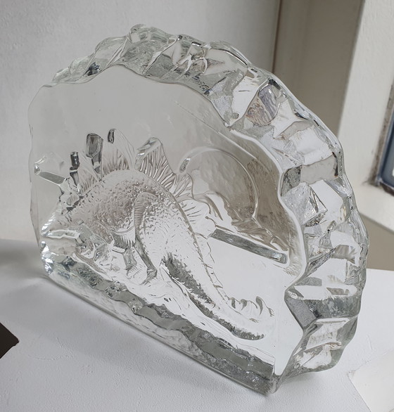 Image 1 of Glasobject sculptuur met Dinosauriër