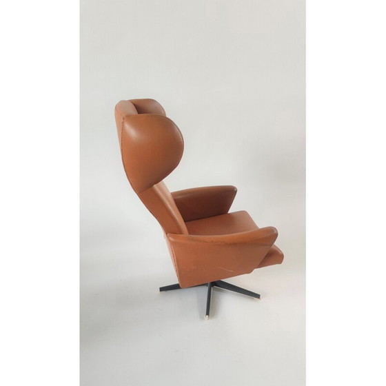 Image 1 of Vintage draaibare armstoel door Dřevotvar Pardubice, Tsjecho-Slowakije 1970