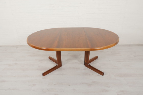 Image 1 of Vintage Ronde Uitschuifbare Eettafel | Walnoot | 119 Tot 319 Cm