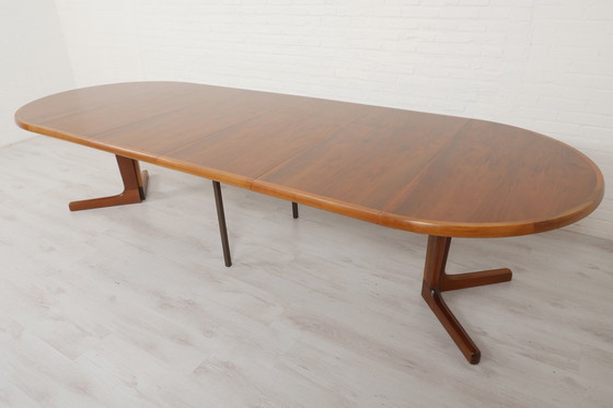 Image 1 of Vintage Ronde Uitschuifbare Eettafel | Walnoot | 119 Tot 319 Cm