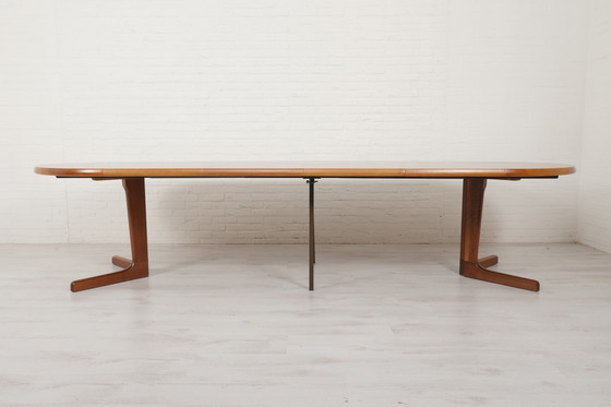 Image 1 of Vintage Ronde Uitschuifbare Eettafel | Walnoot | 119 Tot 319 Cm