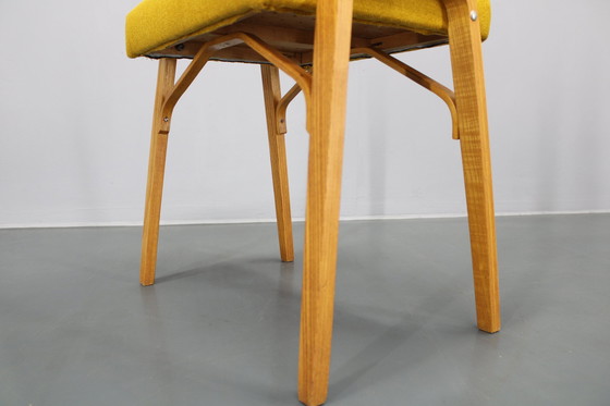 Image 1 of 1960S Houten Gerestaureerd Krukje, Tsjecho-Slowakije