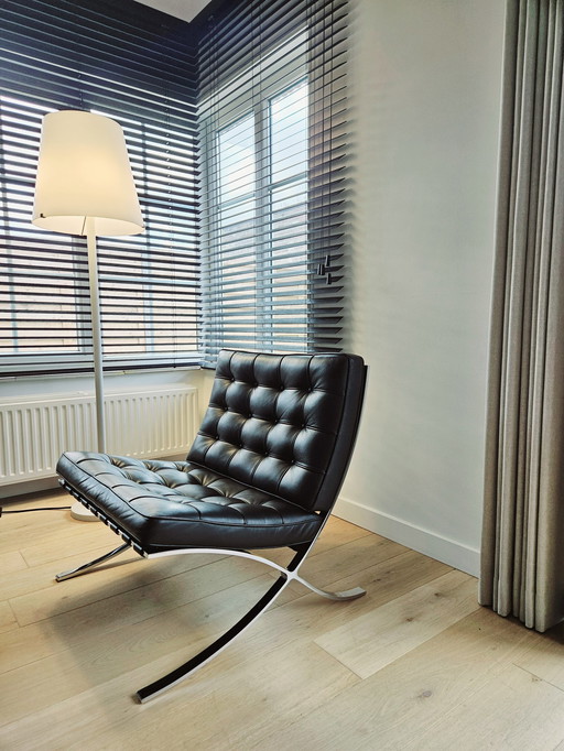 Barcelona stoel - Ludwig Mies van der Rohe - Knoll International