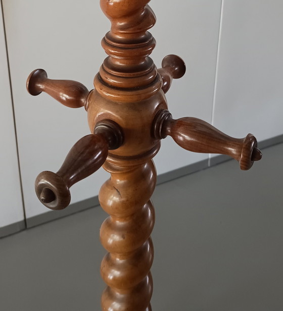 Image 1 of Gredraaide Vintage Kapstok. Staand