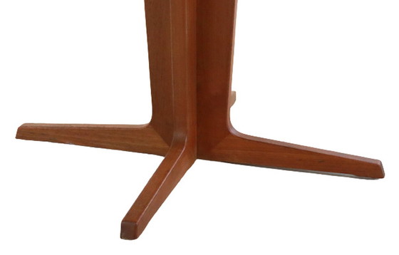 Image 1 of Vintage ronde eettafel verlengbaar Deens design