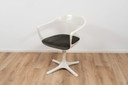 Ruimtetijdperkstoelen van Konrad Schäfer