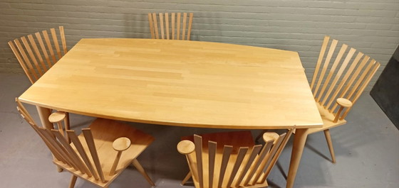 Image 1 of Kvist eettafel met 5 'Mikado' stoelen, Denemarken