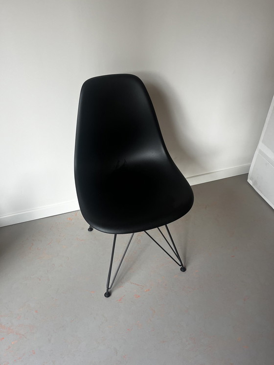 Image 1 of Vitra Dsr Stoel Wit