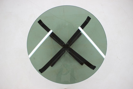 Image 1 of 1960 Sigurd Ressell Voor Vatne Møbler Falcon salontafel met glazen blad