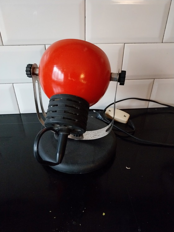 Image 1 of 1X Set Van 2 Ddr Tafellampen.  Rood Met Zwart.