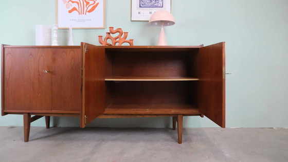 Image 1 of Vintage dressoir 50s 60s MidCentury 70s teakhout Dressoir