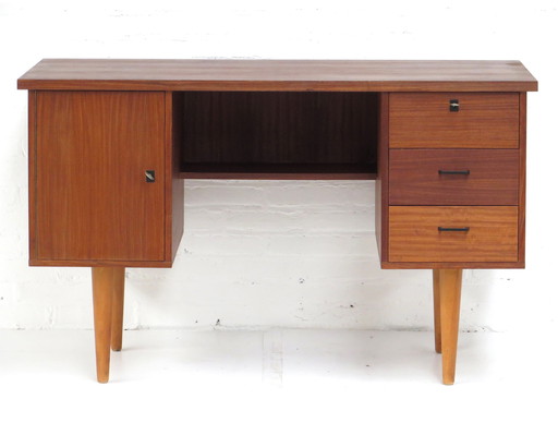 Vintage bureau van teak