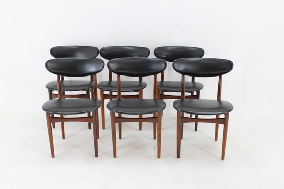 Image 1 of 1960S Set van zes Scantic Mobelvaerk eetkamerstoelen in kunstleer, Denemarken