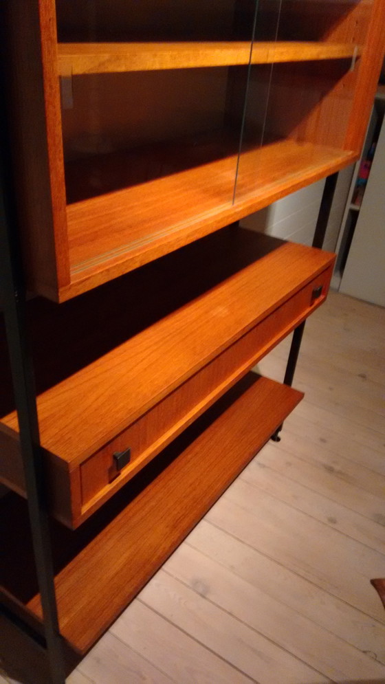 Image 1 of Vintage meubelrek