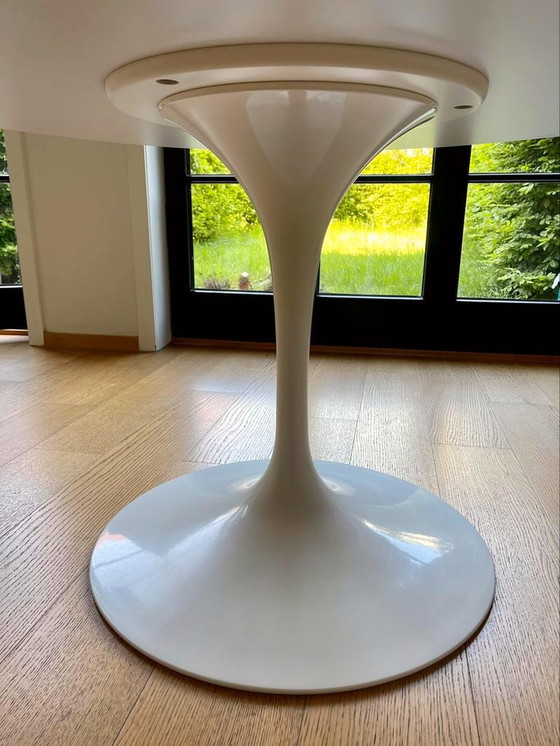 Image 1 of Eero Saarinen Tulpentafel van Knoll,