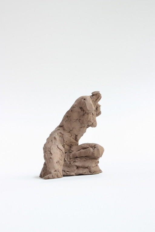 Yolande Ide (1931) - Terracotta sculptuur van een vrouwentorso