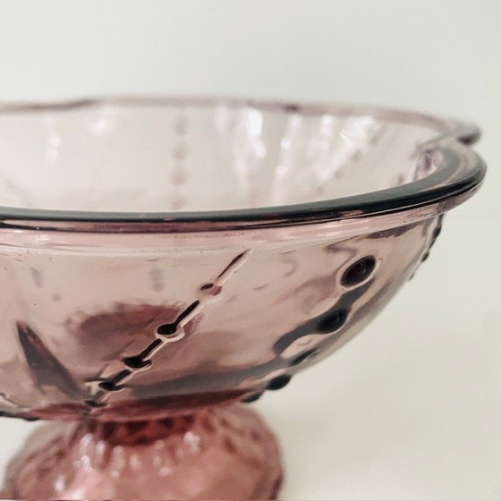 Image 1 of Vintage Boheems persglas schaal op voet paars roze