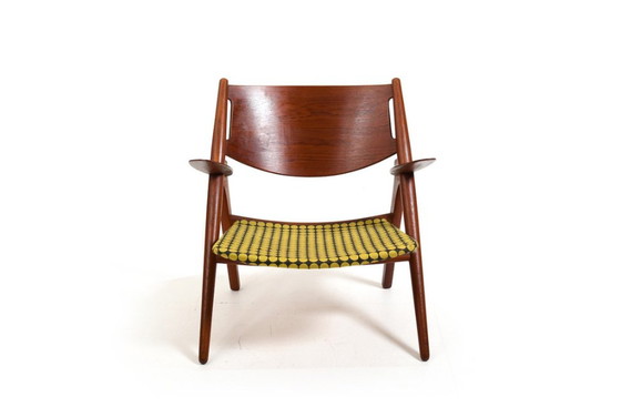 Image 1 of CH-28 Fauteuil in teak van Hans J. Wegner voor Carl Hansen & Søn, 1960