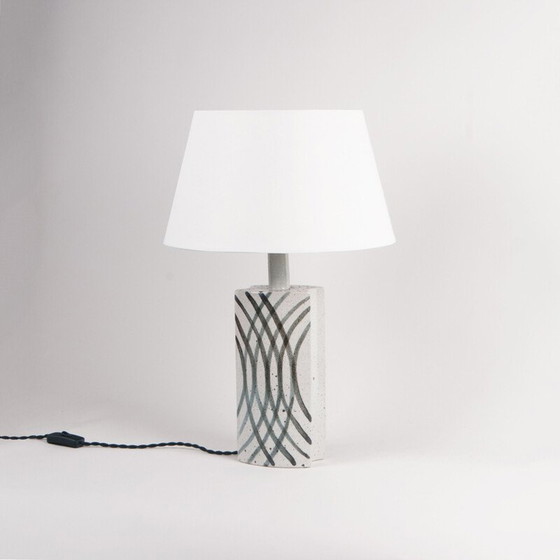 Image 1 of Vintage witte tafellamp met zwarte decoraties uit de vrije hand van Per Linnemann-Schmidt, Denemarken 1960