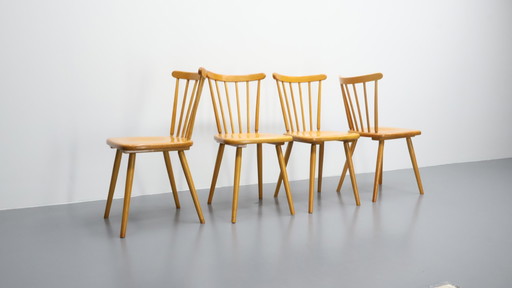 Set van 4 vintage spijlen stoelen