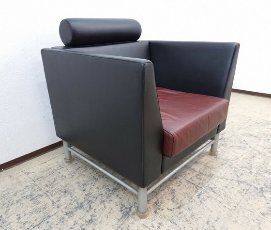 Image 1 of Knoll International echt leren fauteuil Ettore Sottsass rood/zwarte design fauteuil