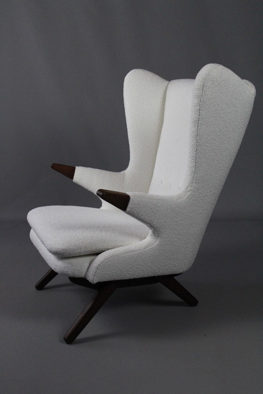 Skipper Møbelfabrik Papa bear lounge chair by Svend Skipper