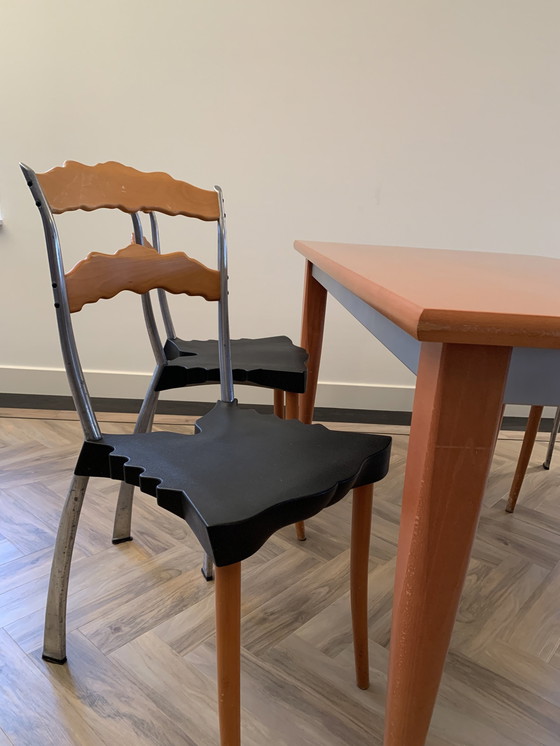 Image 1 of 4 Eetkamerstoelen Sedlak van Borek Sipek voor Vitra met bijpassende eettafel van Cidue Italy