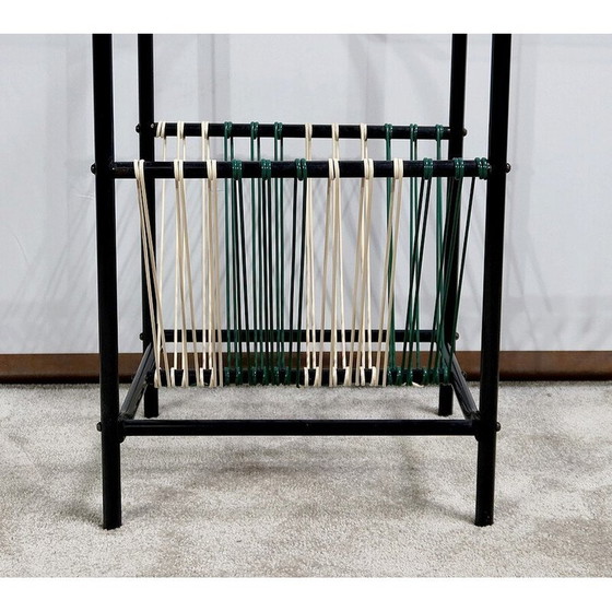 Image 1 of Vintage metalen buis en helder glazen bijzettafel met tijdschriftenrek, 1950