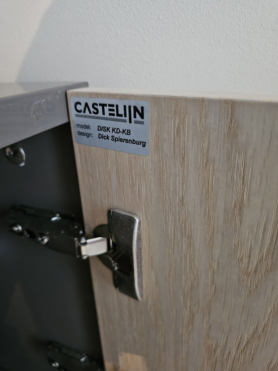 Image 1 of Castelijn Dressoir Disk