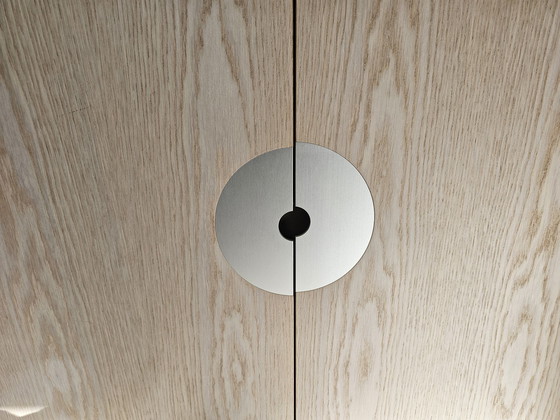 Image 1 of Castelijn Dressoir Disk