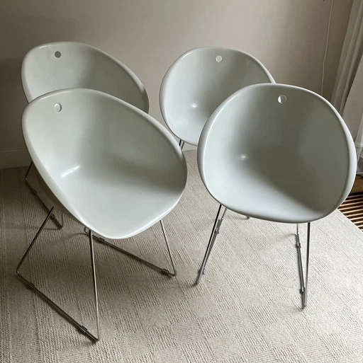 4x Pedrali Gliss 920 kuipstoelen