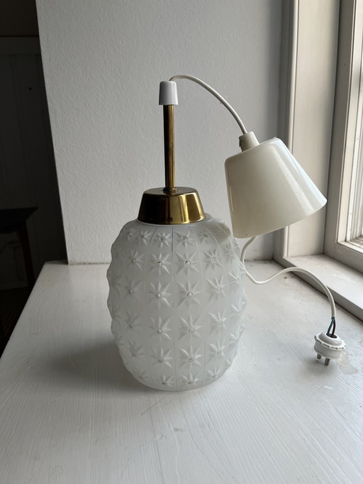 Plafondlamp van glas met messing details, vintage