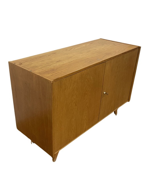 vintage design dressoir U450 van Jiri Jiroutek