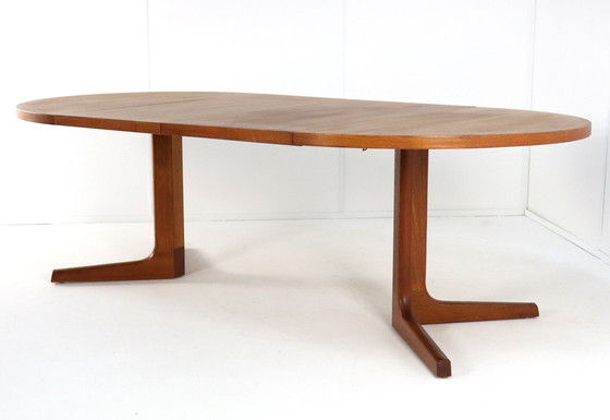 Image 1 of Ronde 2X Verlengbare Eettafel 'Broholm' Deens