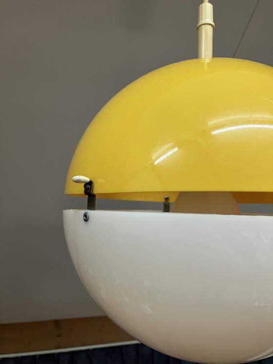 Image 1 of Vintage Space Age Kunststof Hanglamp “Ball” Design