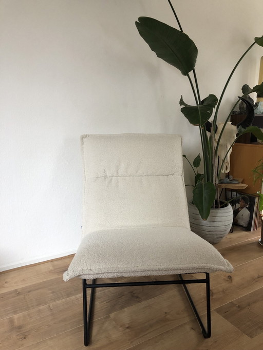 Loungechair Falcone Bouclé Stof Onderstel Zwart Metaal